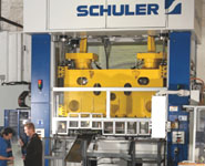 Servo press in monoblock design