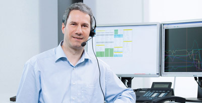 Hotline und Remote Service für maximale Anlagenverfügbarkeit